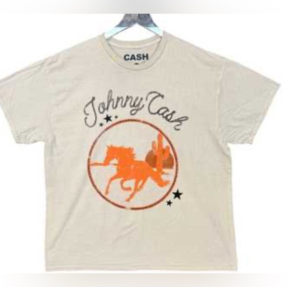 johnny caah Tops - Johnny Cash horse tee size Medium